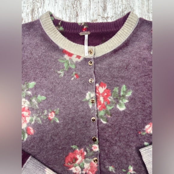 HTF Free People Patterned Cashmere Floral Cardi Malbec Combo Purple Large EUC - Picture 6 of 10